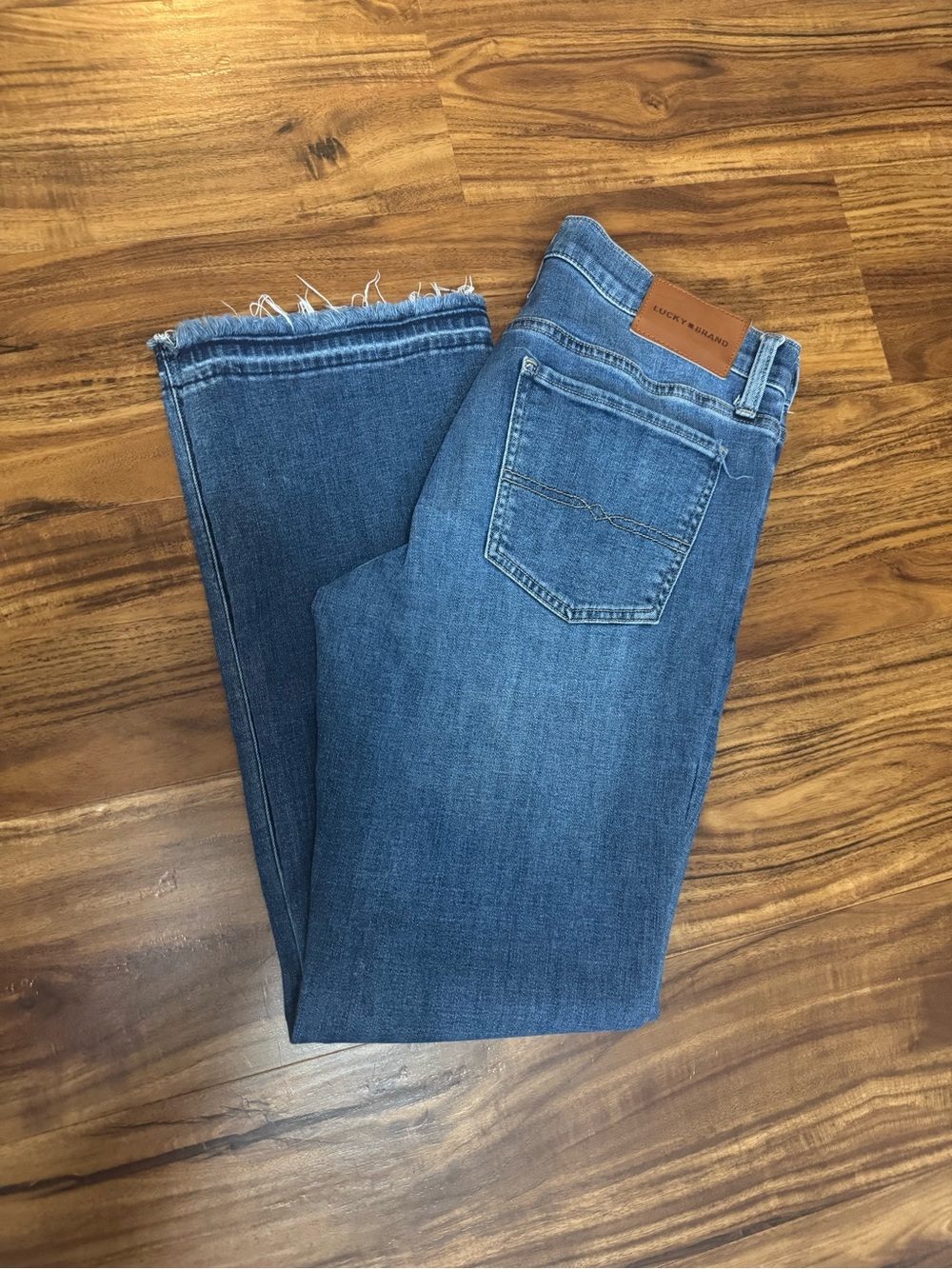 Lucky Brand Medium Blue Ankle Crop Denim Jeans